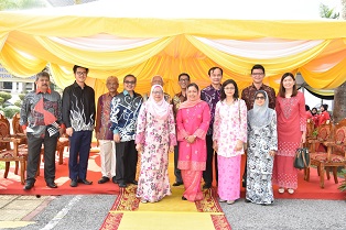 DYMM Paduka Seri Sultan Perak Berkenan Hadiri Majlis Jamuan Hari Raya Aidilfitri 1439H Menteri Besar Perak Dan Setiausaha Kerajaan Negeri