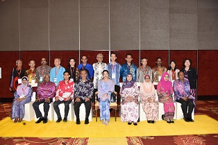 DYMM Permaisuri Perak Rasmi Kongres Ke-40 Persatuan Pediatrik Malaysia