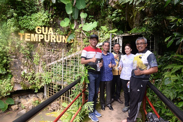 “Casuarina Sini Drive†Panggung Pandu Masuk Pertama Di Malaysia