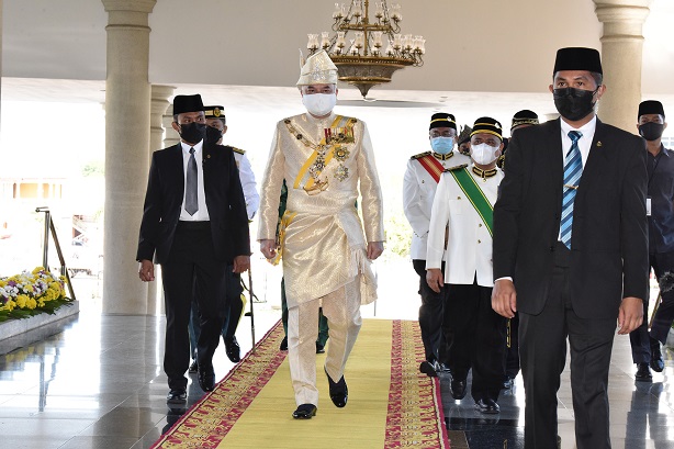 DYMM Paduka Seri Sultan Perak, Sultan Nazrin Muizzuddin Shah Zahir Penghargaan Petugas Barisan Hadapan. : 25 Ogos 2021