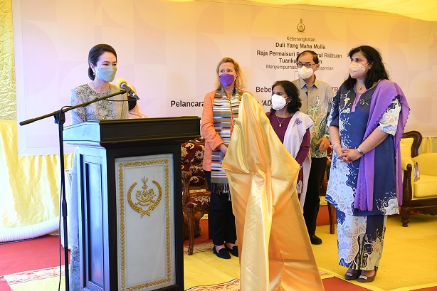 DYMM Tuanku Zara Salim Berkenan Rasmi Pusat Jagaan Harian Pesakit Demensia : 21 September 2022