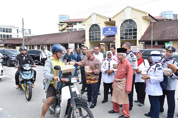 Bubur Lambuk Gotong Royong Cooking Programme, Perdana Forum And Breaking Fast Ceremony With Orphans And Perak Media: 30 March 2023
