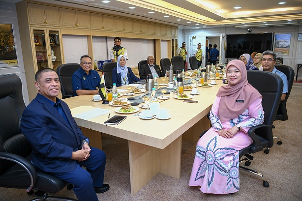 YAB Menteri Besar Perak Terima Kunjungan Hormat YB Menteri Pendidikan : 17 Januari 2023