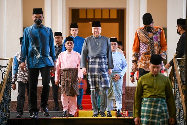 HRH Sultan Of Perak Presents Instruments Of Appointment To State Judges And Maipk Member: 15 April 2023
