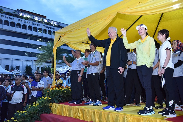 HRH Sultan Of Perak Joins In Sultan Nazrin Shah Birthday Run 2023: 19 November 2023