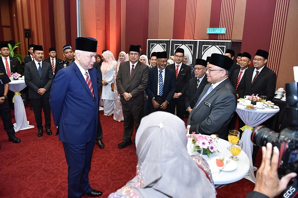 HRH Sultan Of Perak Graces Signing Ceremony Of MoA Between UPSI And OXCIS, UK: 23 August 2023