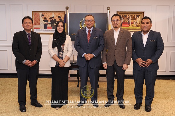 Kunjungan Hormat Pengarah Mara Negeri Perak Ke Atas YB SUK Perak : 12 Mac 2025